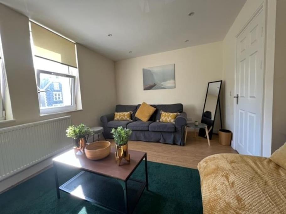 布里斯托Short Term Lets From £15 Per Person Per Night公寓 外观 照片