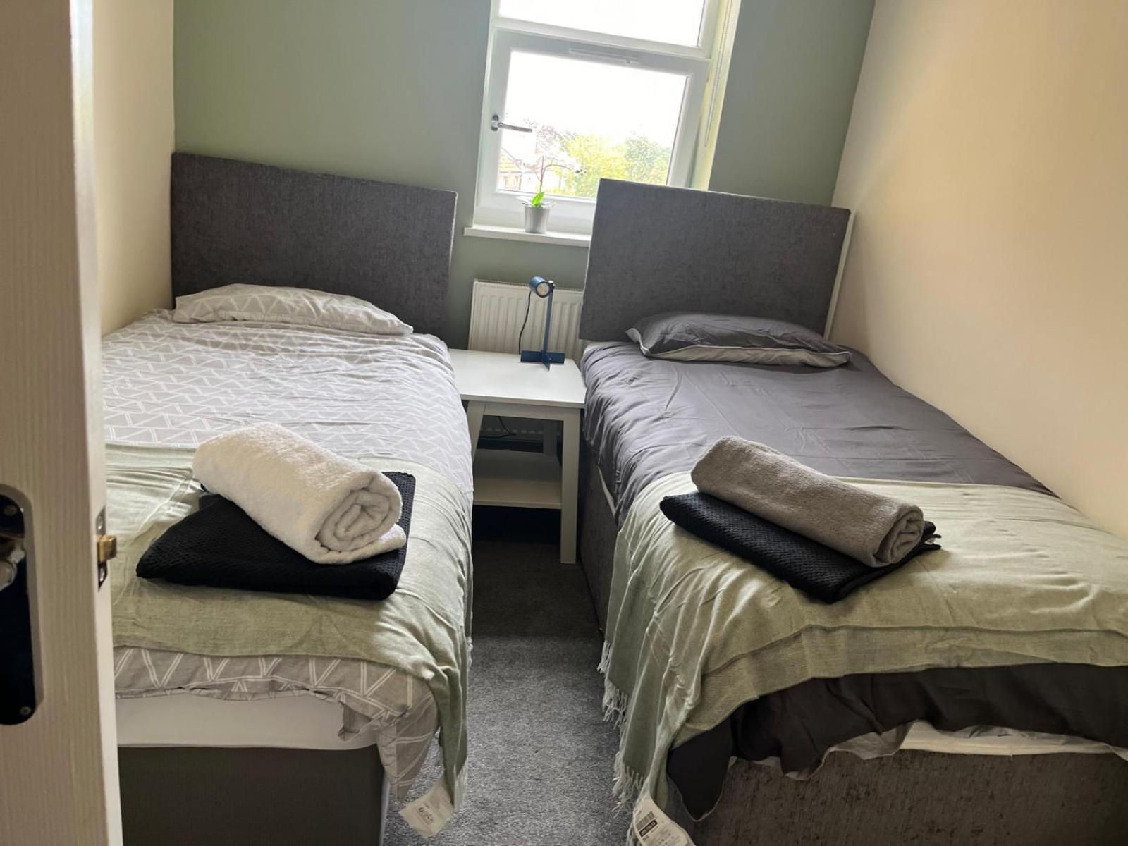 布里斯托Short Term Lets From £15 Per Person Per Night公寓 外观 照片