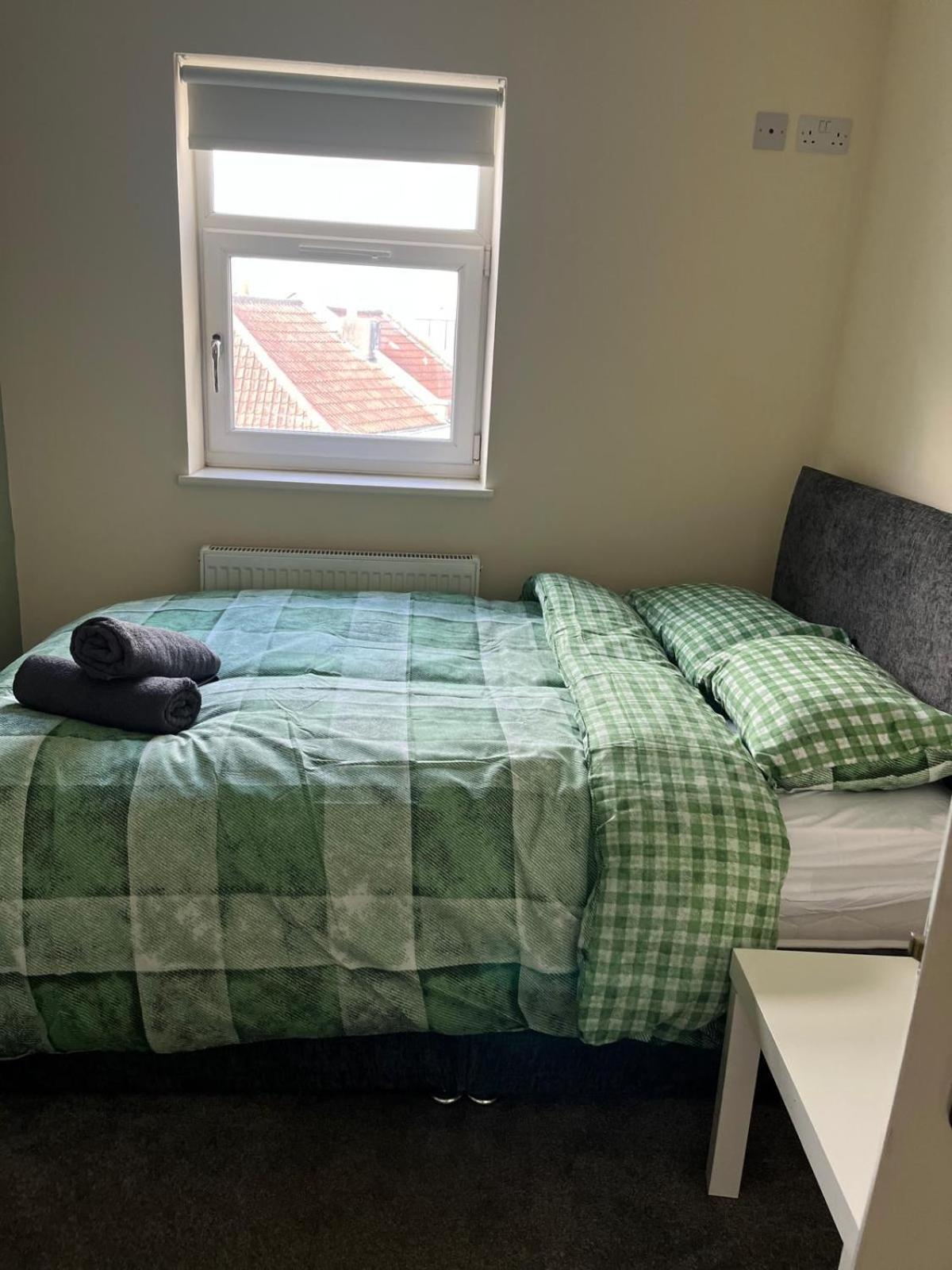 布里斯托Short Term Lets From £15 Per Person Per Night公寓 外观 照片